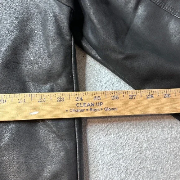 Levi's Faux Leather Jacket Mens L Black Sherpa Lined LM2CU993 Trucker Coat - Picture 9 of 12